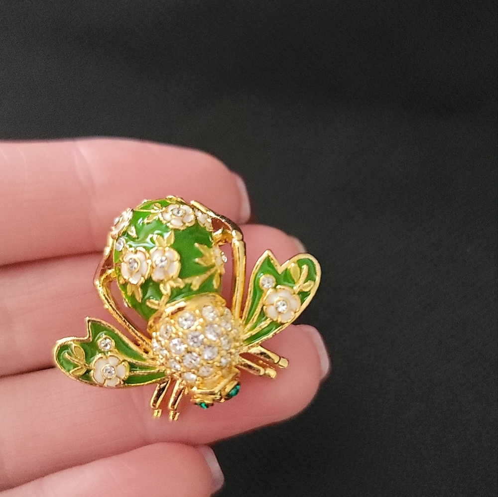 Joan Rivers Brooch